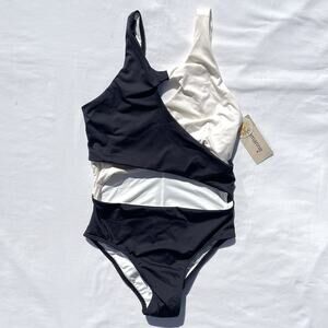 Submarine Designer Twist One Piece Monokini Swimsuit Girls 10 Black Cream